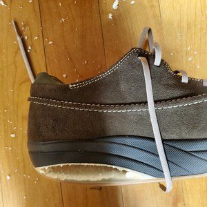 MBT ladies size 9.5 rocker bottom shoes